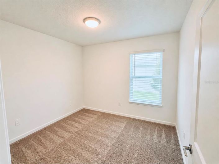 Image No.8-3 Bed House for sale