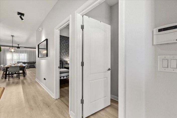 Image No.5-5 Bed Townhouse for sale
