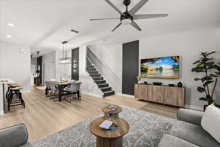 Image No.7-5 Bed Townhouse for sale