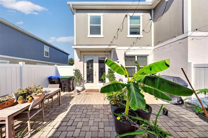 Image No.30-3 Bed Townhouse for sale
