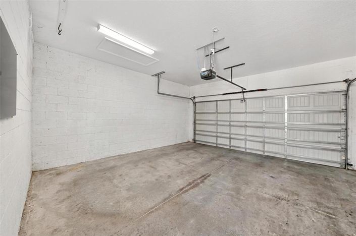 Image No.32-3 Bed Townhouse for sale