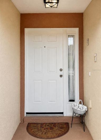 Image No.10-3 Bed House for sale