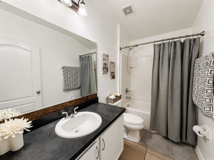 Image No.36-3 Bed House for sale