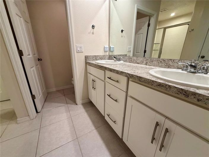 Image No.33-3 Bed Townhouse for sale