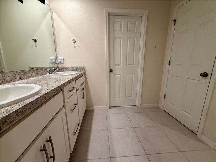 Image No.35-3 Bed Townhouse for sale