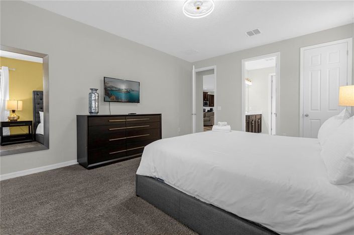 Image No.20-7 Bed House for sale