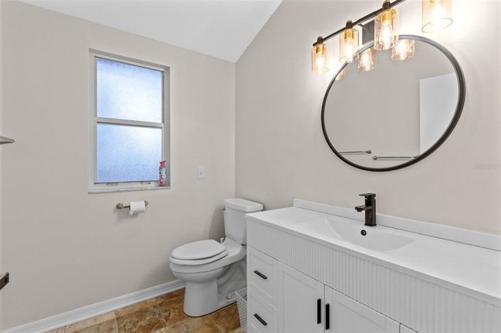 Image No.14-4 Bed House for sale