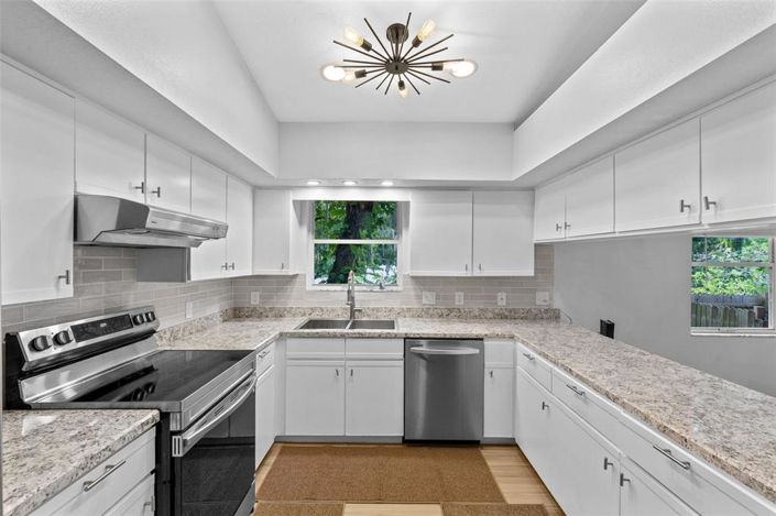 Image No.5-4 Bed House for sale
