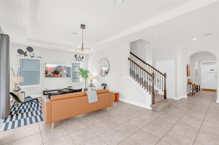 Image No.6-4 Bed House for sale
