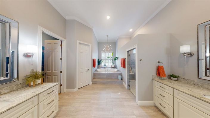 Image No.22-6 Bed House for sale