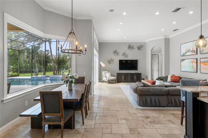 Image No.37-6 Bed House for sale