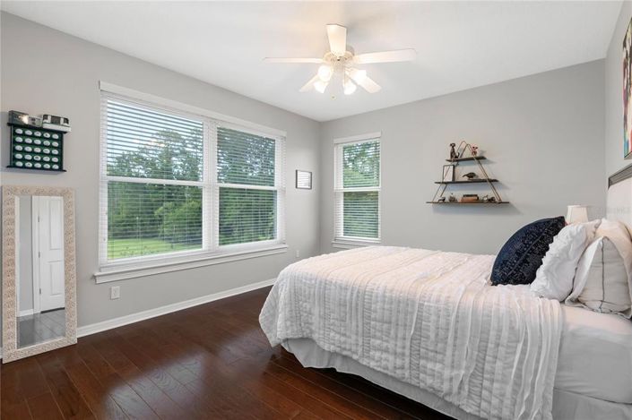 Image No.53-6 Bed House for sale