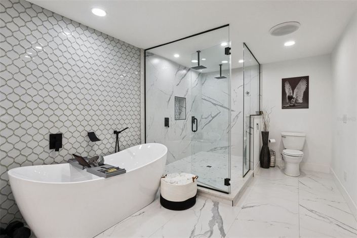 Image No.37-5 Bed House for sale