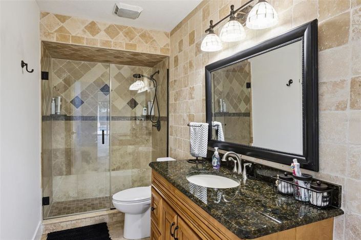 Image No.41-5 Bed House for sale