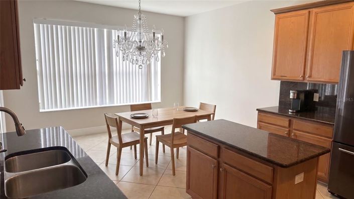 Image No.4-5 Bed House for sale