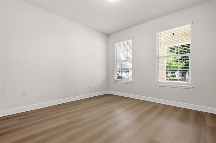 Image No.34-4 Bed House for sale