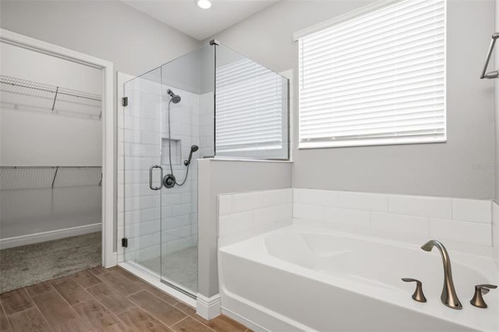 Image No.45-4 Bed House for sale
