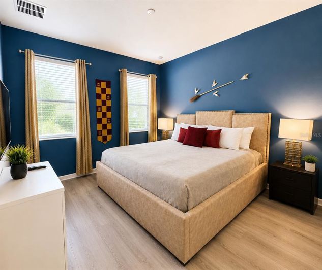 Image No.10-6 Bed House for sale