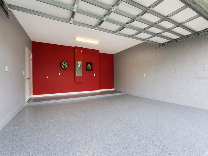 Image No.23-6 Bed House for sale