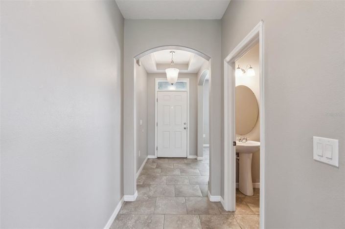 Image No.6-4 Bed House for sale