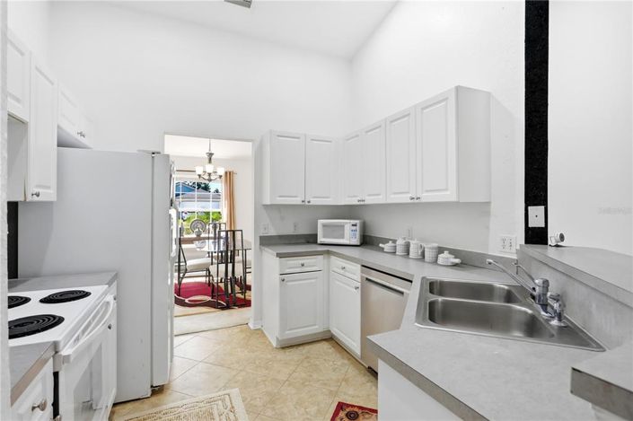 Image No.15-3 Bed House for sale
