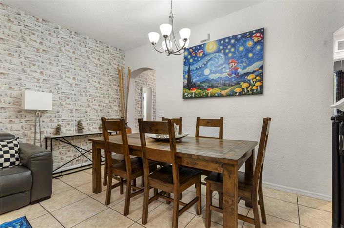 Image No.6-4 Bed Townhouse for sale