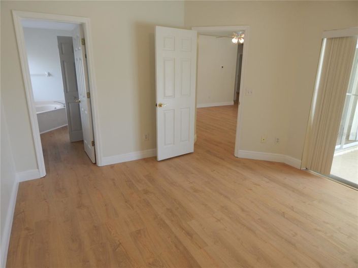 Image No.16-4 Bed House for sale