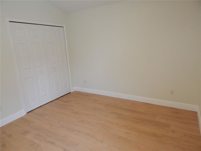 Image No.24-4 Bed House for sale