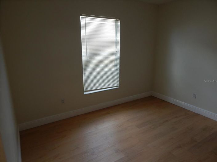 Image No.28-4 Bed House for sale