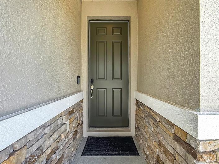 Image No.10-3 Bed House for sale