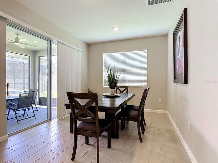 Image No.17-3 Bed House for sale