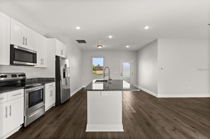 Image No.5-4 Bed House for sale