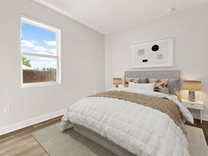 Image No.8-4 Bed House for sale