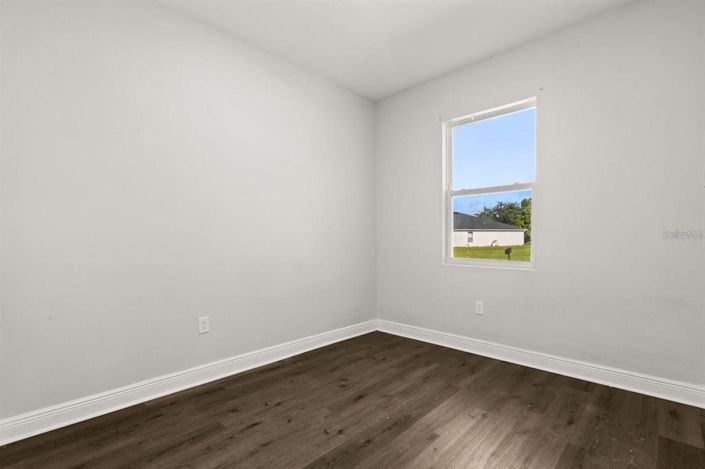 Image No.18-4 Bed House for sale