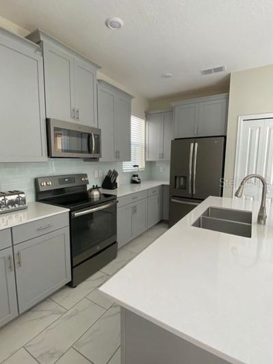 Image No.7-5 Bed House for sale
