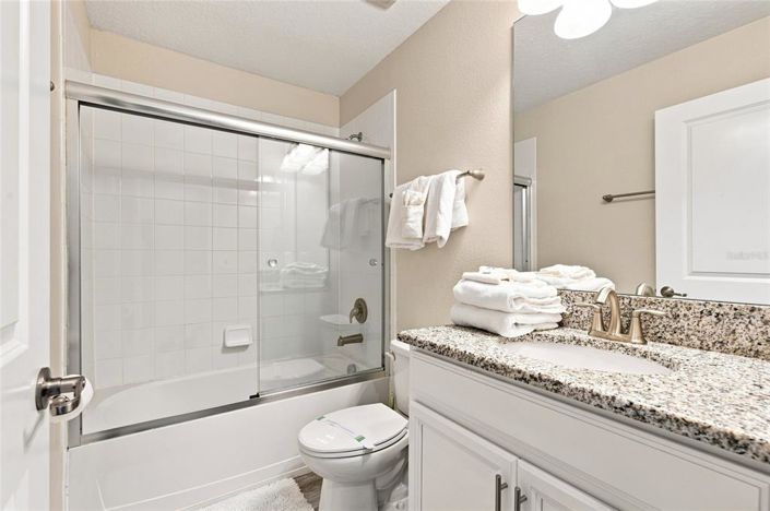 Image No.26-6 Bed House for sale