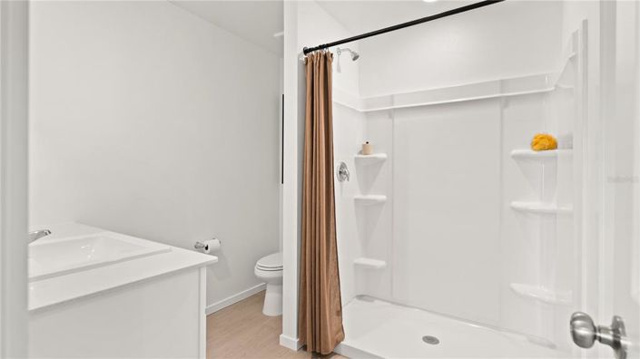 Image No.5-4 Bed House for sale