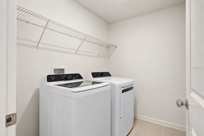 Image No.19-5 Bed House for sale