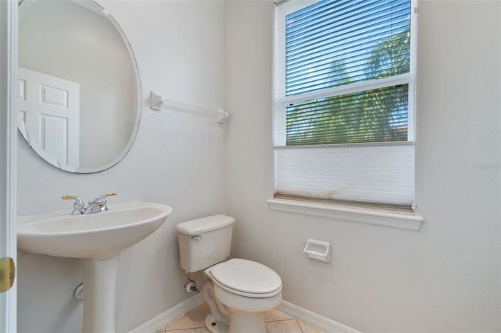Image No.11-3 Bed Townhouse for sale