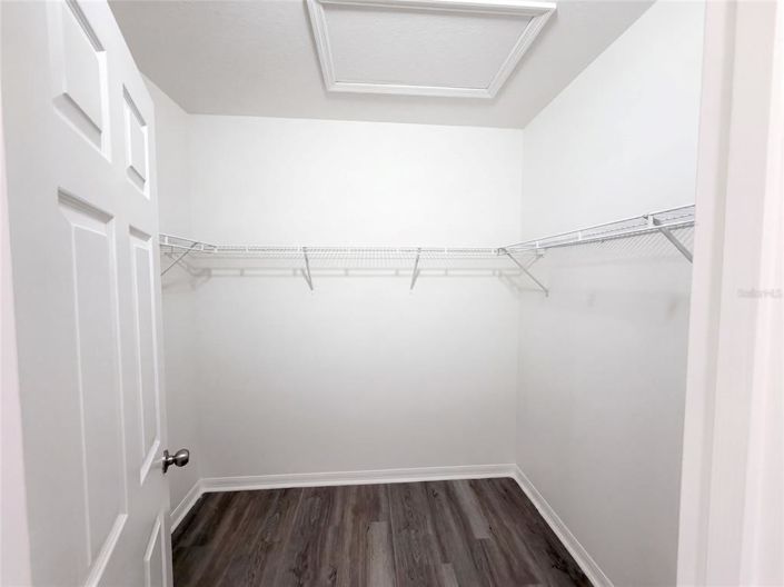 Image No.28-4 Bed House for sale