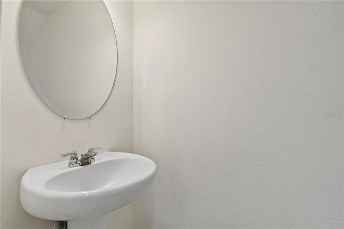 Image No.13-3 Bed Townhouse for sale