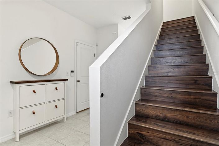 Image No.3-3 Bed Townhouse for sale