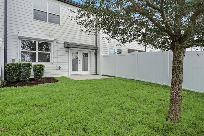 Image No.30-3 Bed Townhouse for sale