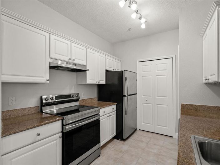 Image No.8-3 Bed Apartment for sale