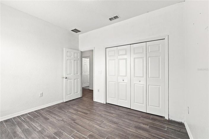 Image No.17-5 Bed House for sale