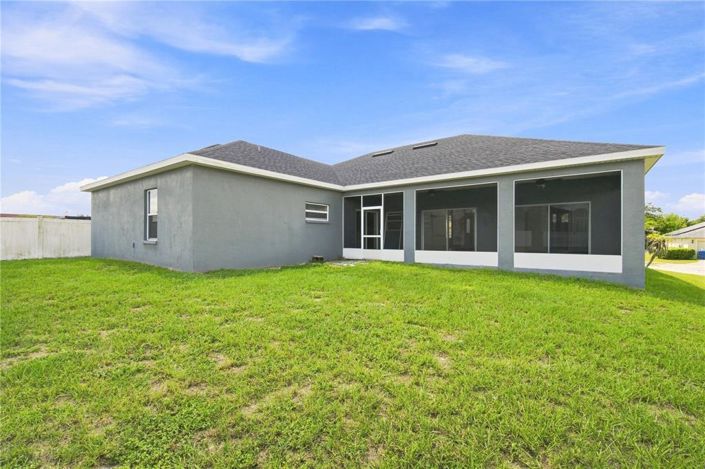 Image No.20-5 Bed House for sale