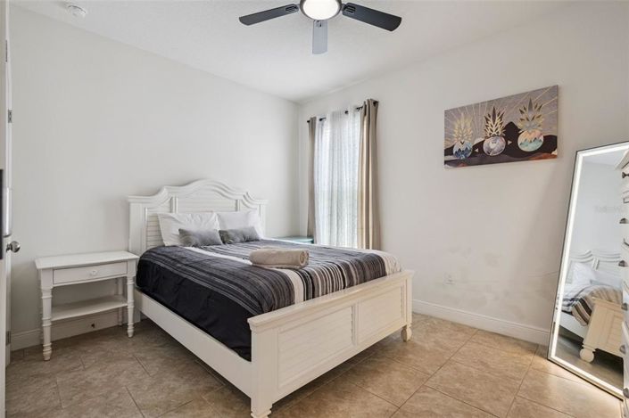 Image No.13-6 Bed House for sale