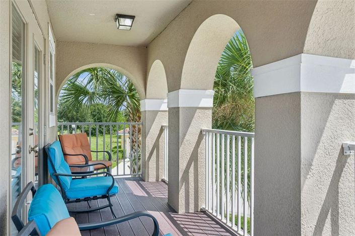 Image No.2-6 Bed House for sale