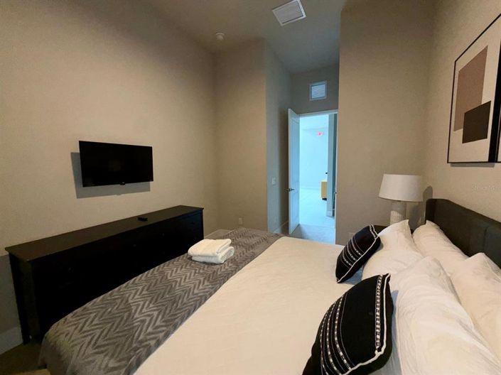 Image No.24-5 Bed Apartment for sale