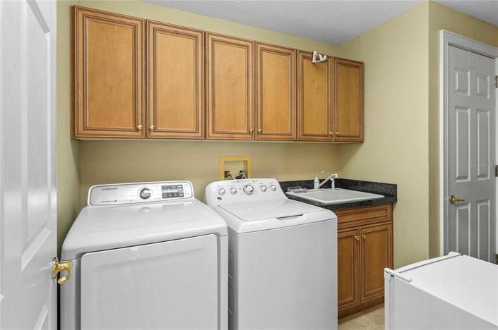 Image No.19-3 Bed Apartment for sale